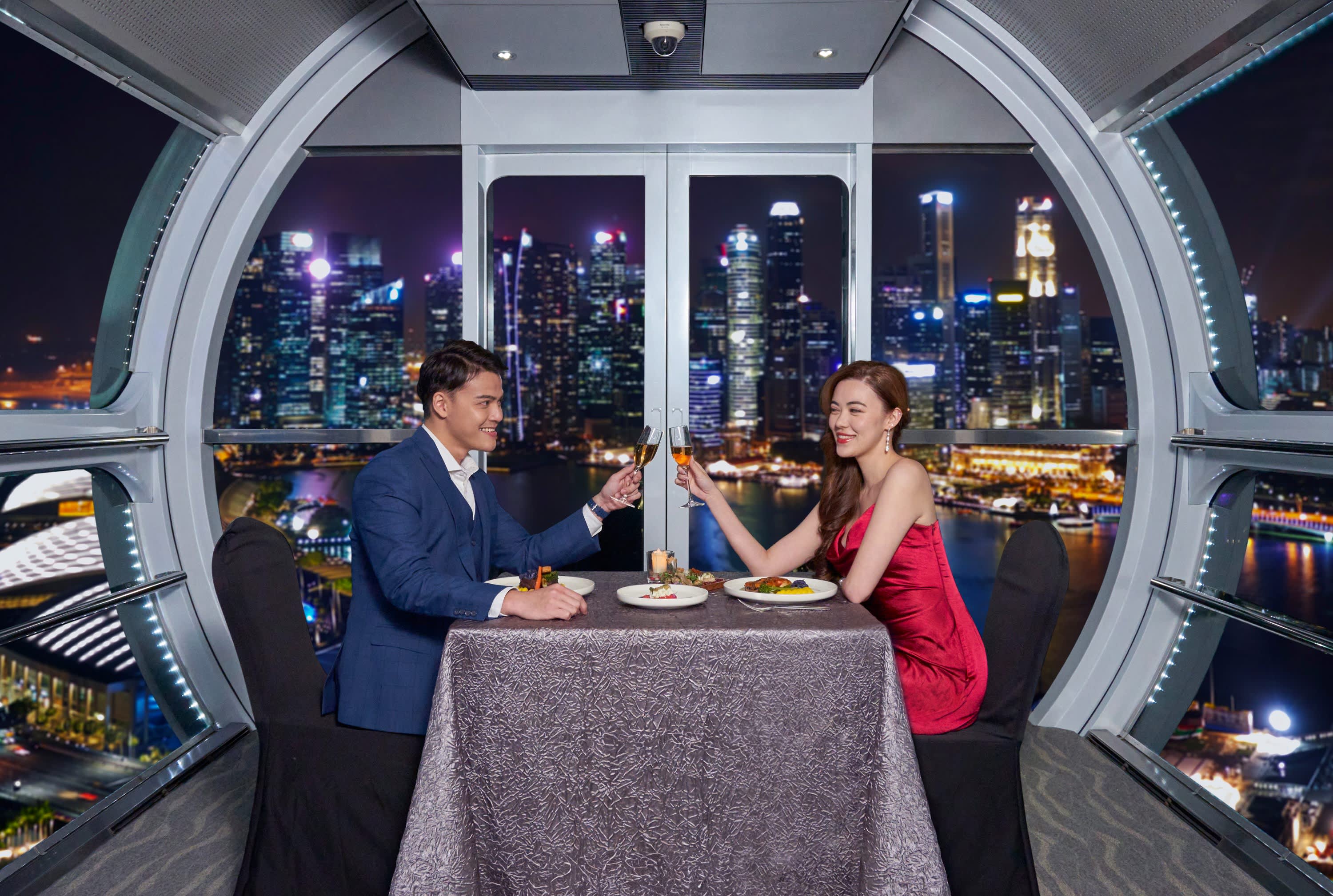 Bữa Tối Trên Không Tại Vòng Đu Quay Singapore Flyer - Klook Việt Nam