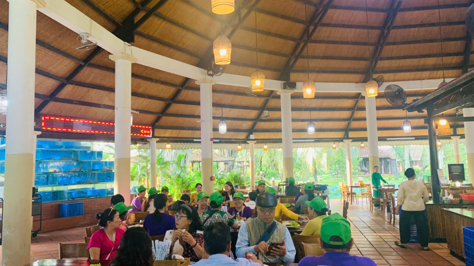hội phụ nữ tân túc (1)